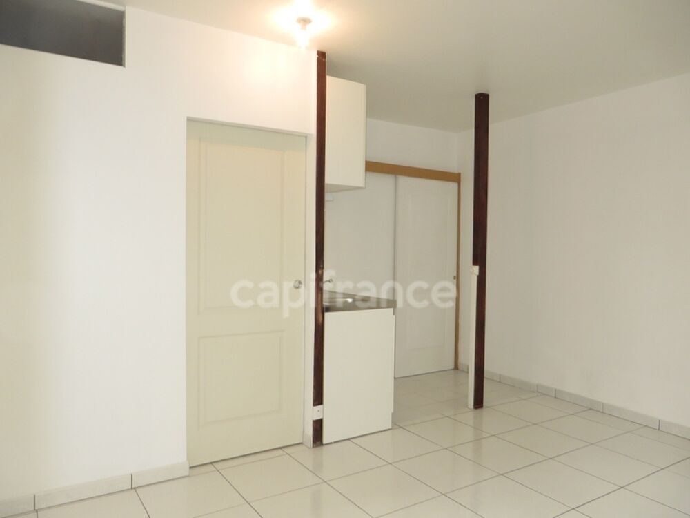 Vente Immeuble Un lot de 4 appartements à vendre sur SAUJON (17) - Centre ville Saujon