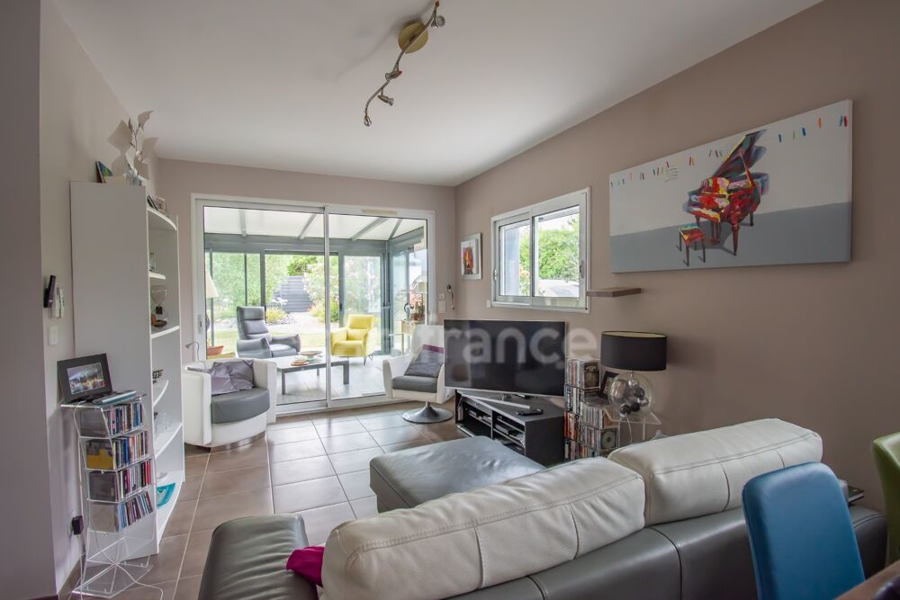 Vente Maison SAUJON – MAISON CONTEMPORAINE AVEC PISCINE INTERIEURE Saujon