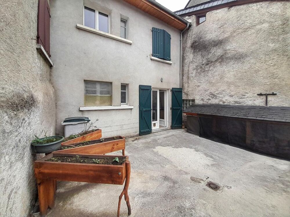 Maison de village avec vue sur les montagnes
