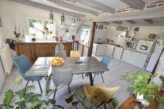  Maison  vendre 7 pices 210 m