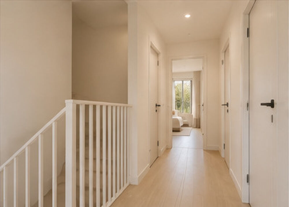 Vente Appartement SUPERBE MAISON EN REZ DE JARDIN 4 PIECES EXPOSEE PLEIN SUD GARAGE + PARKING Rosny sous bois