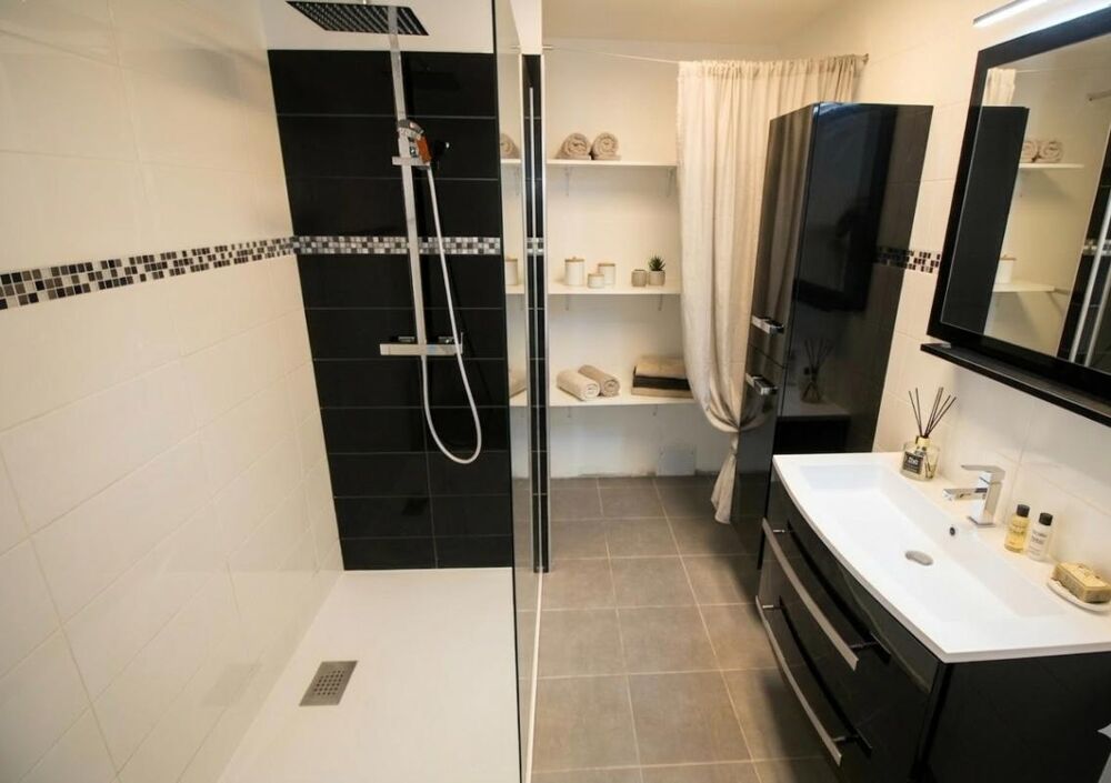 Appartement T3 - 66 M² Rez de jardin aux portes de Saint-Florent