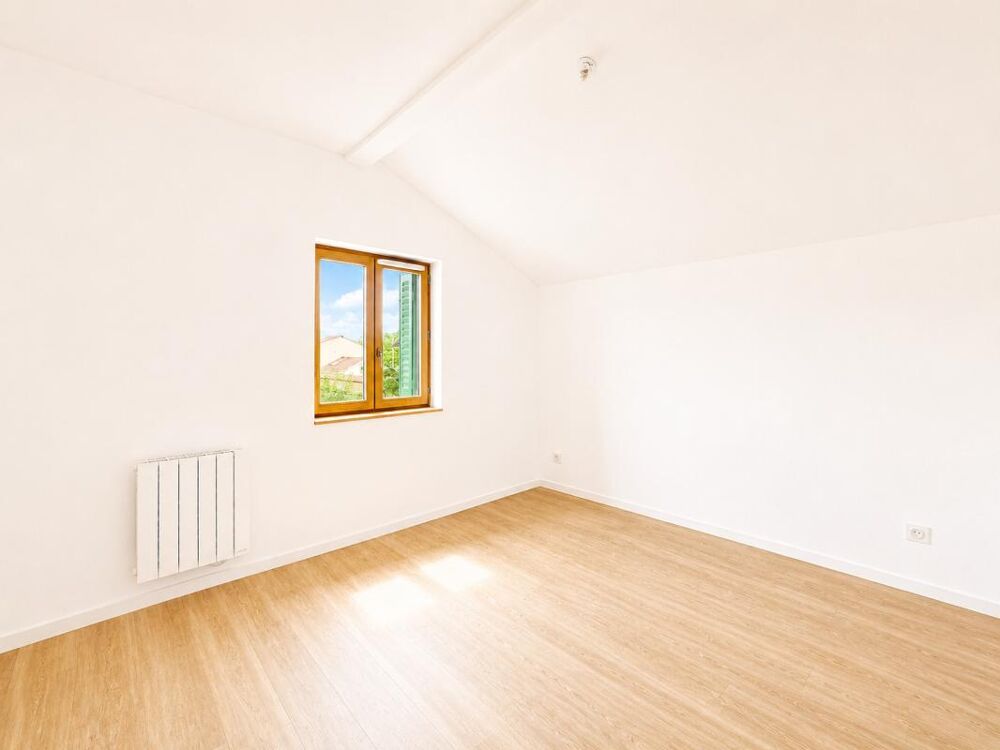 Vente Appartement T4 refait à neuf dans un immeuble entièrement rénové Villeurbanne