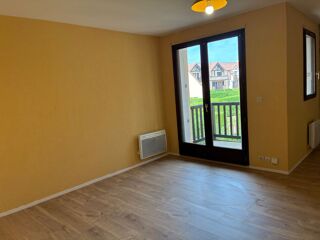  Appartement à louer 1 pièce 35 m²
