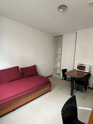  Appartement à louer 1 pièce 19 m²