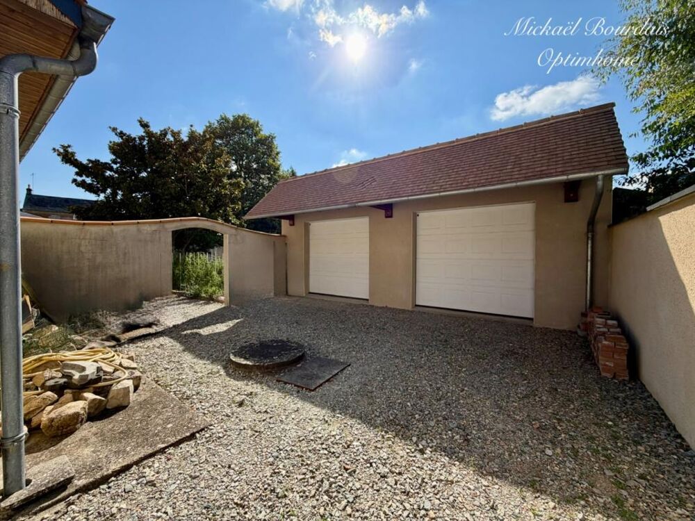 Vente Maison EXCLUSIVITÉ – LE LUDE – Maison 4 chambres - Vie de plain-pied - 3 garages - Terrain clos - Centre-ville à pied Le lude