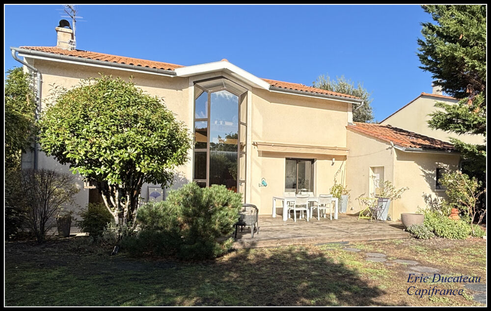 Maison à vendre 5 pièces, calme, piscine