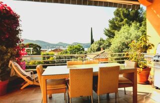  Propri�t�/ch�teau � vendre 8 pi�ces 320 m�