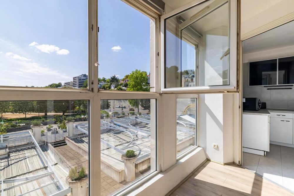Appartement 3 pièces de 74 m² à Sèvres