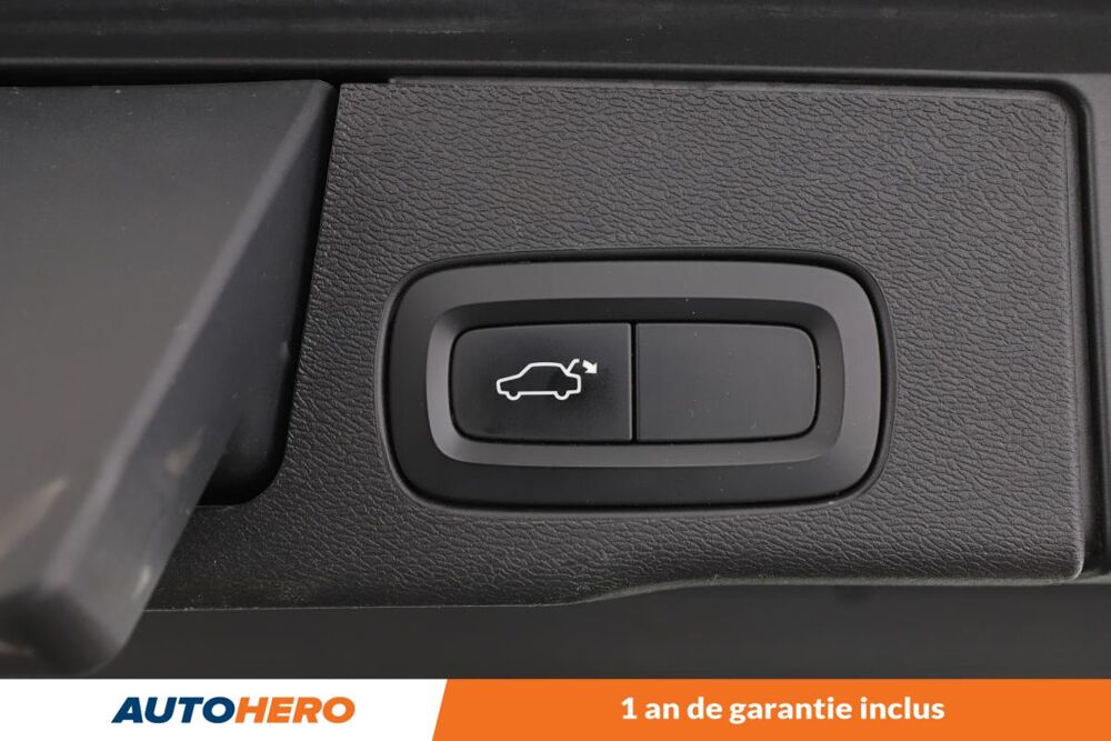 XC60 2.0 D5 AdBlue AWD R-Design Geartronic 8 235 ch 2017 occasion 92130 Issy-les-Moulineaux