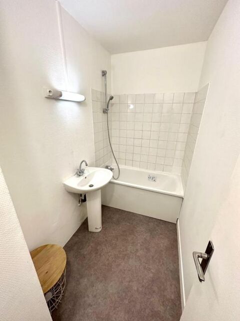  Appartement  louer 1 pice 40 m