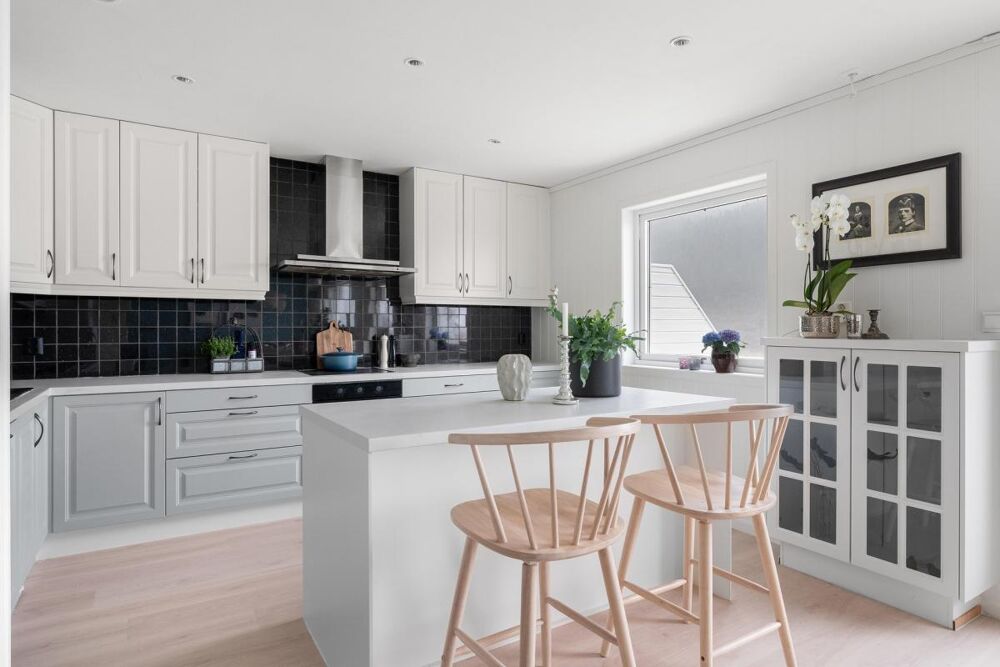 Vente Appartement Superbe 2 Pièces avec Balcon- interlocuteur chinois Puteaux