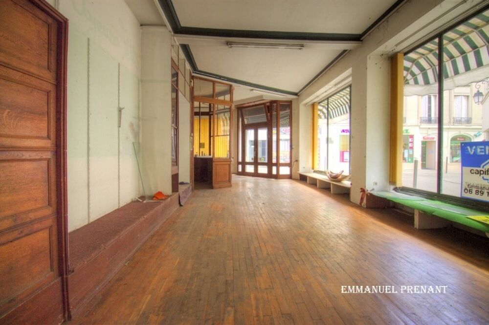 Vente Maison Dpt Sarthe (72), à vendre SAINT CALAIS maison P5 de 180 m² - Terrain de 180,00 m² Saint calais