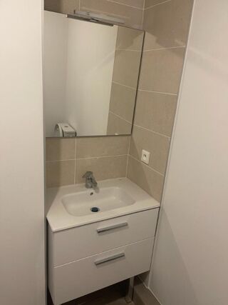  Appartement � louer 1 pi�ce 21 m� Castelnau le lez