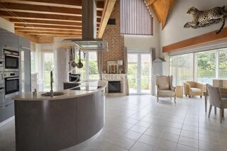  Maison � vendre 4 pi�ces 221 m�