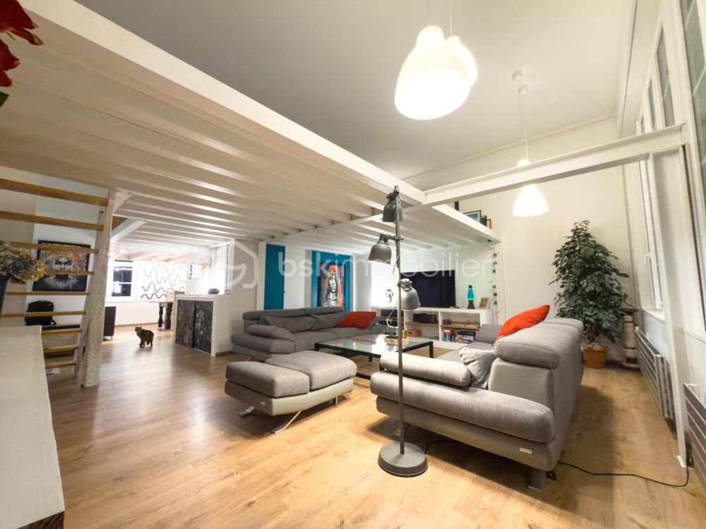 80 m² hypercentre Saint-Roch  esprit loft avec mezzanine  beaux volumes