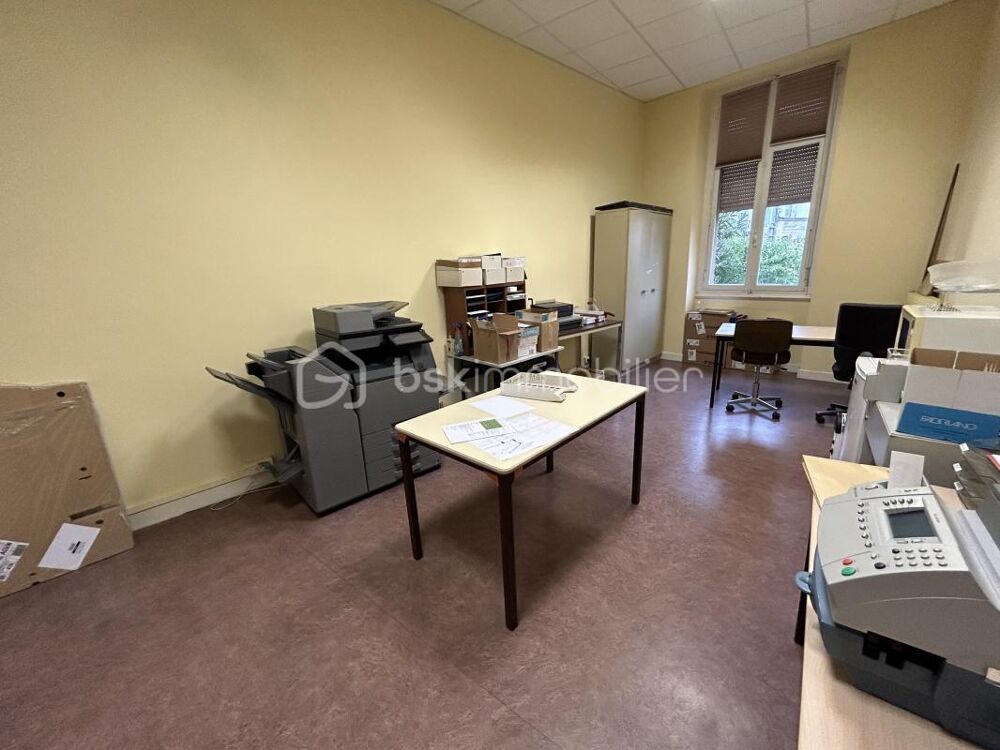   ENSEMBLE IMMOBILIER - BUREAU OU HABITATION - PARKING - ANNEXE Agen