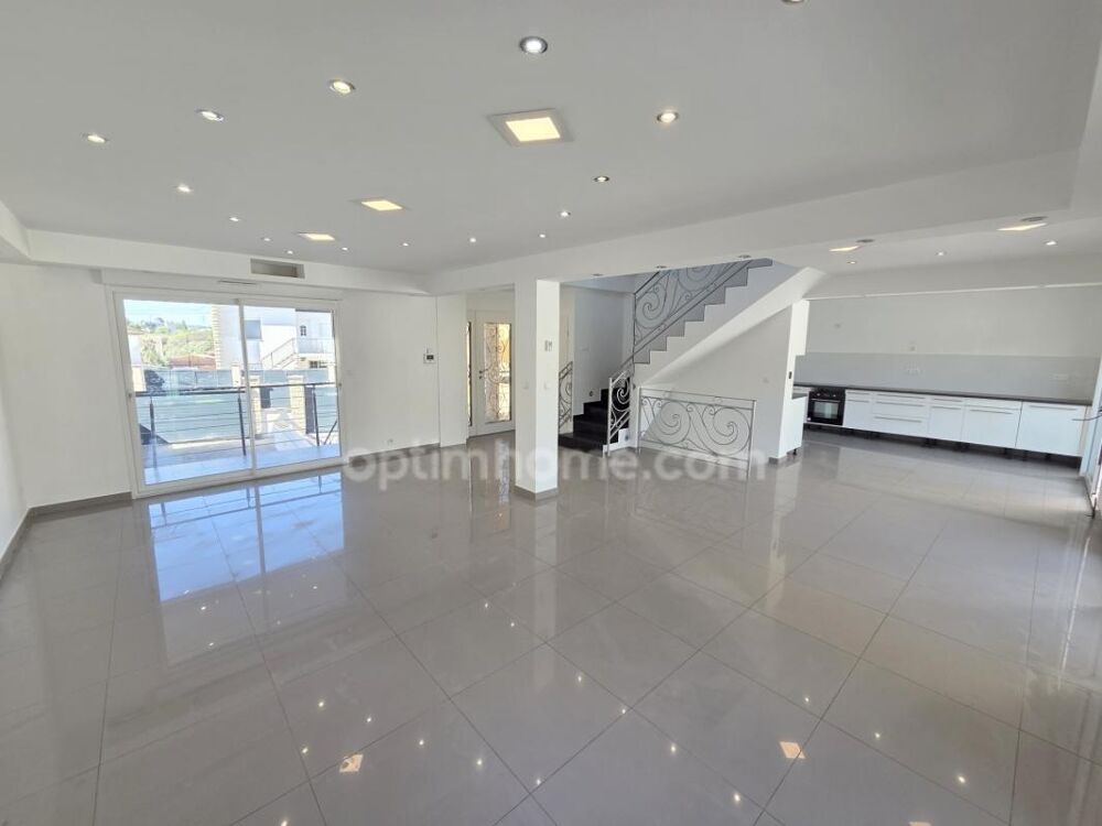 Vente Maison Sarcelles Village - Maison Contemporaine d'Exception - 204 m2 - 9 pièces / 5 Chambres - Prestations Haut de Gamme - Piscine et G Sarcelles