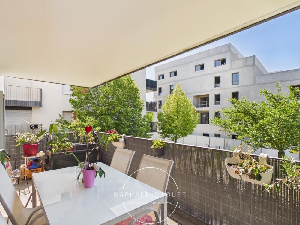 Vente Appartement VAULX-EN-VELIN VILLAGE SUD – APPARTEMENT T4 DE 74 m² AVEC TERRASSE ET GARAGE Vaulx en velin