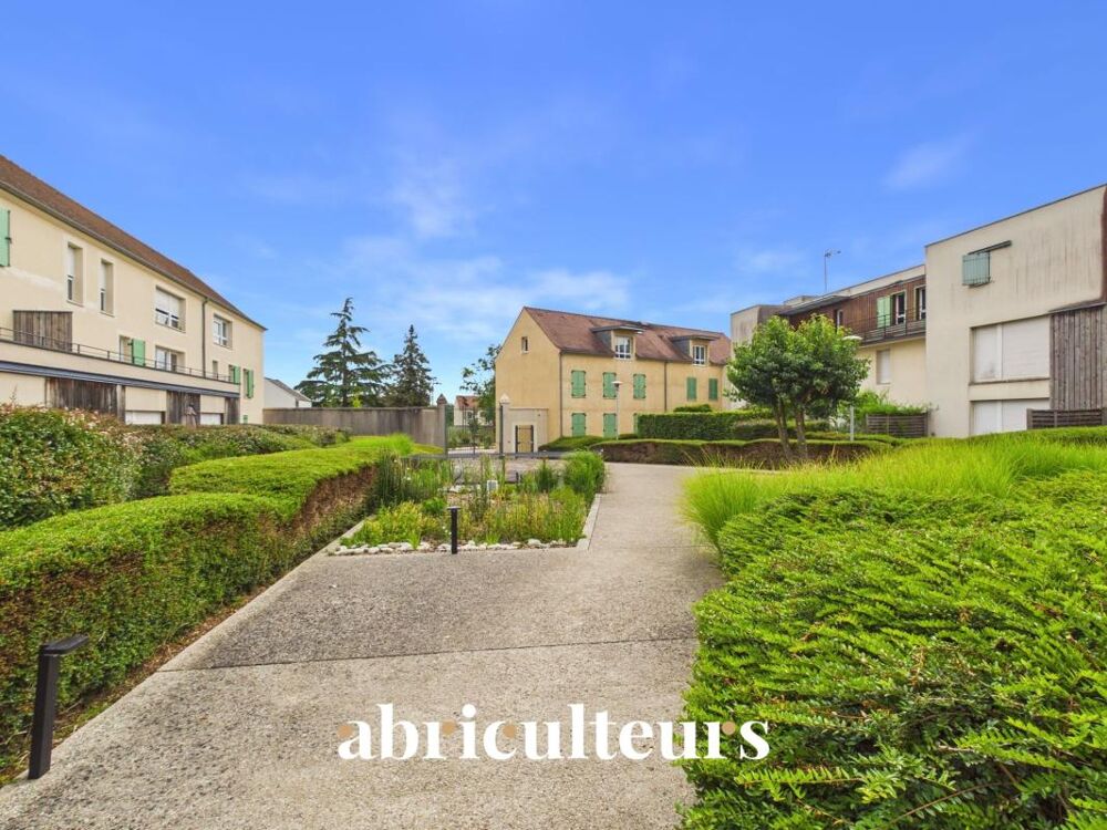 Appartement T2 de caractère au sein dune ancienne Grange Dîmière en vente à Survilliers (95470)
