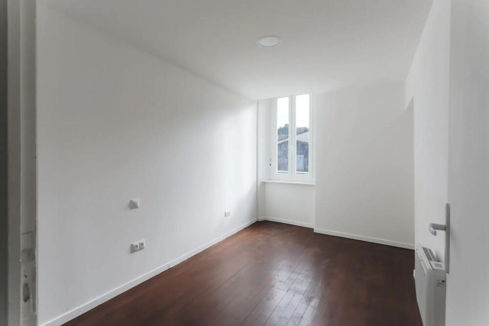 Immeuble à fort potentiel, 20 pièces, 600 m²