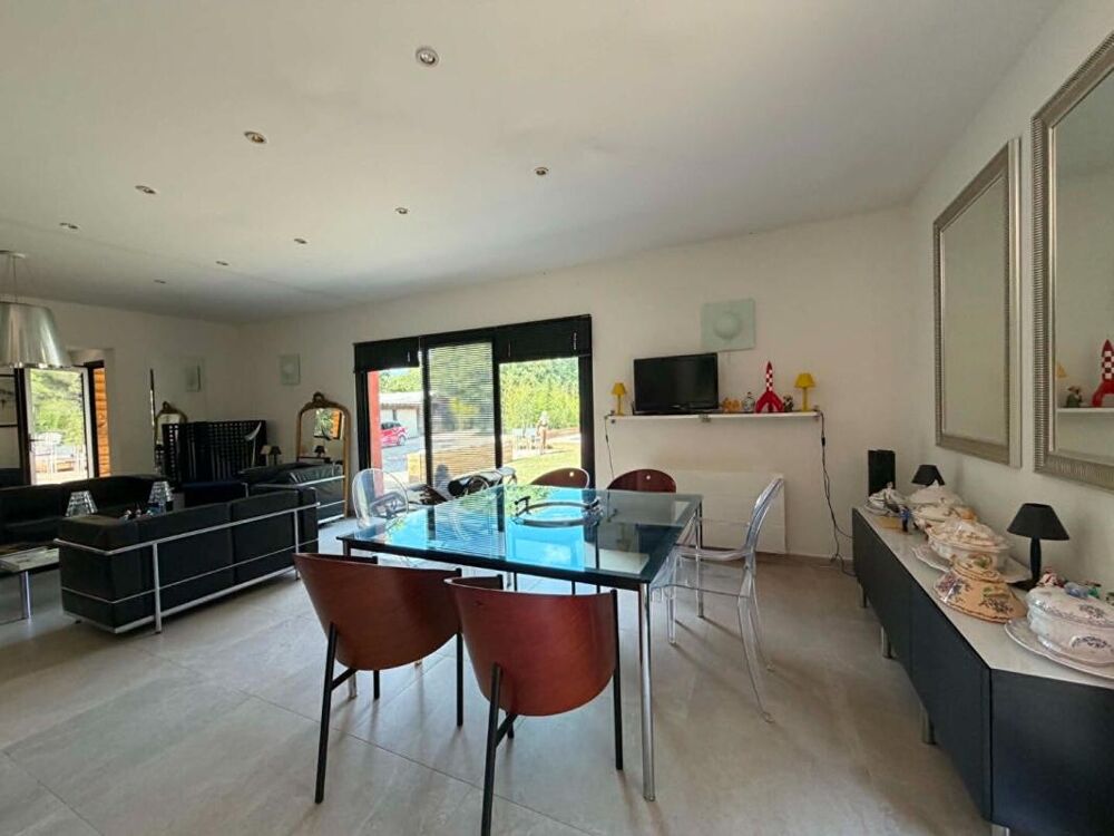 à vendre  Villa Saint-Maximin-la-Sainte-Baume (83470)