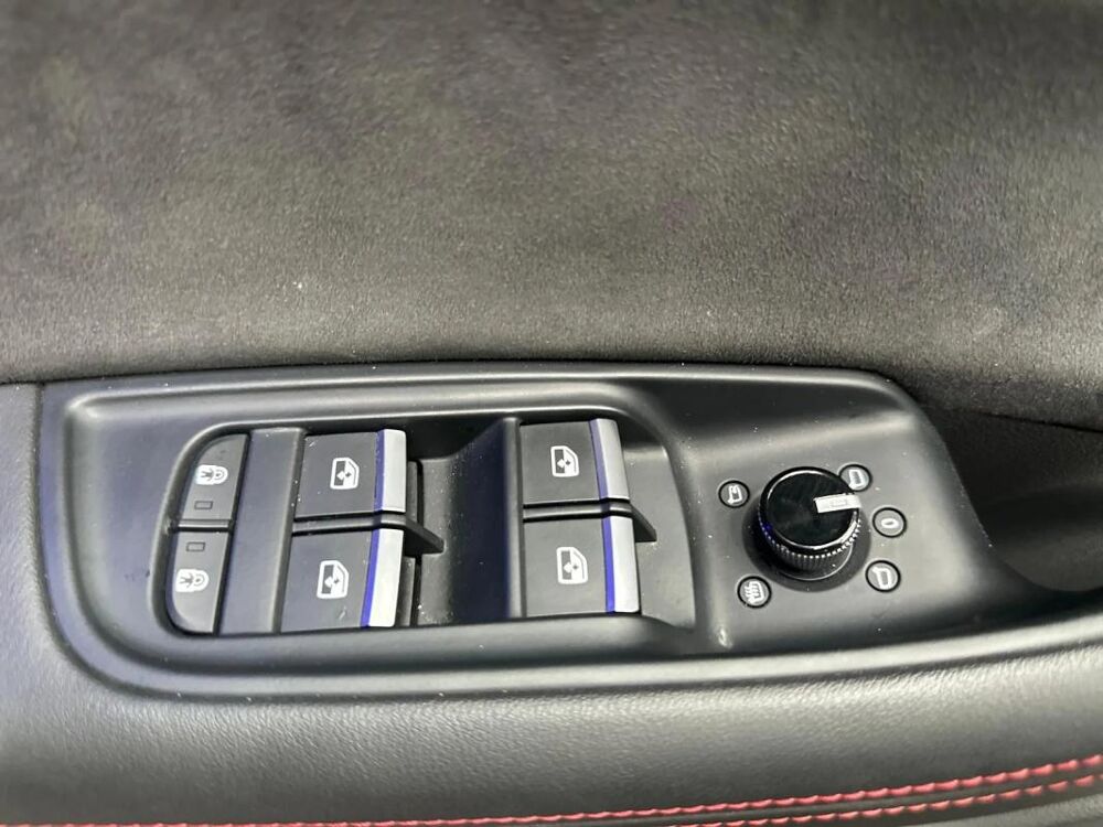 Q8 3.0 60-TFSI E V6 HYBRID QUATTRO S-line - PACK CARBON CAMERA 2024 occasion 73000 Chambery