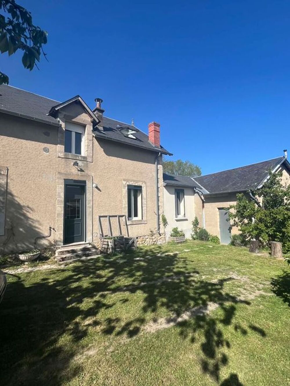 Location Maison Maison de 86m2 à louer sur Moulins-sur-Yèvre Moulins sur yevre