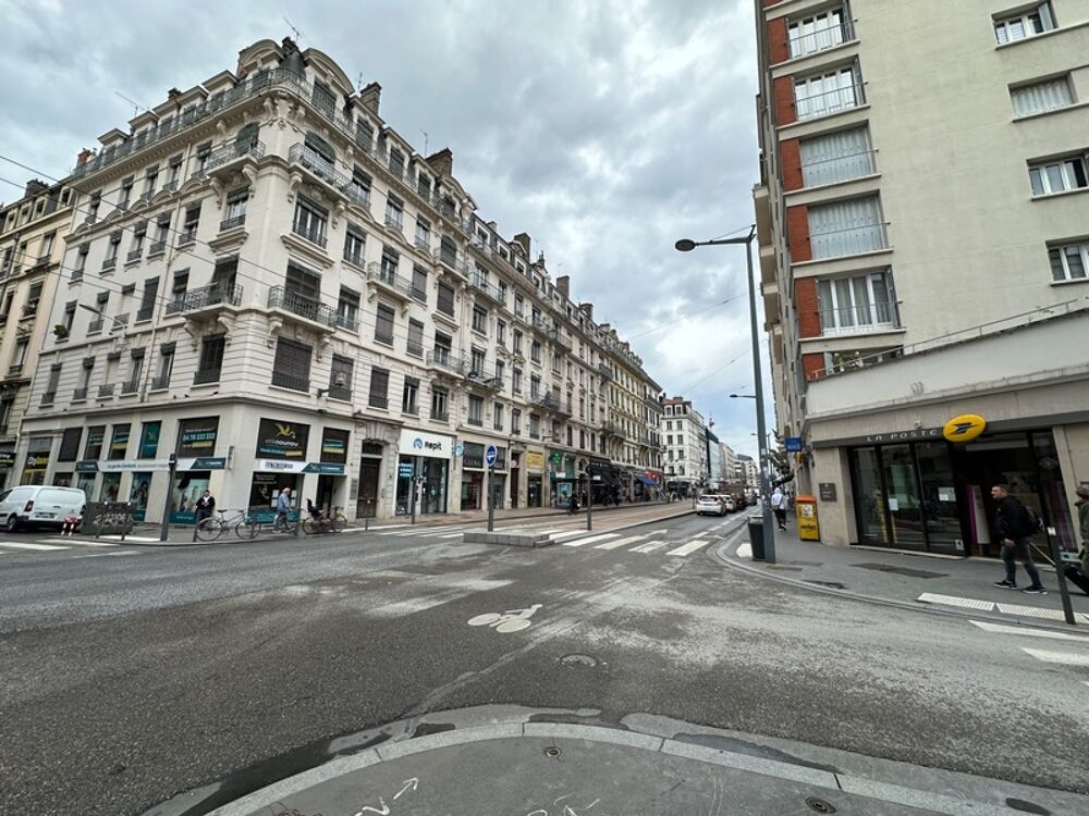   Local commercial Bail à céder  LYON 6EME ARRONDISSEMENT (69), local commercial de 136m2 sur 2 niveaux, emplacement N°1 secteur L 