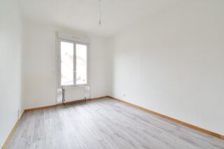  Appartement à louer 4 pièces 70 m²