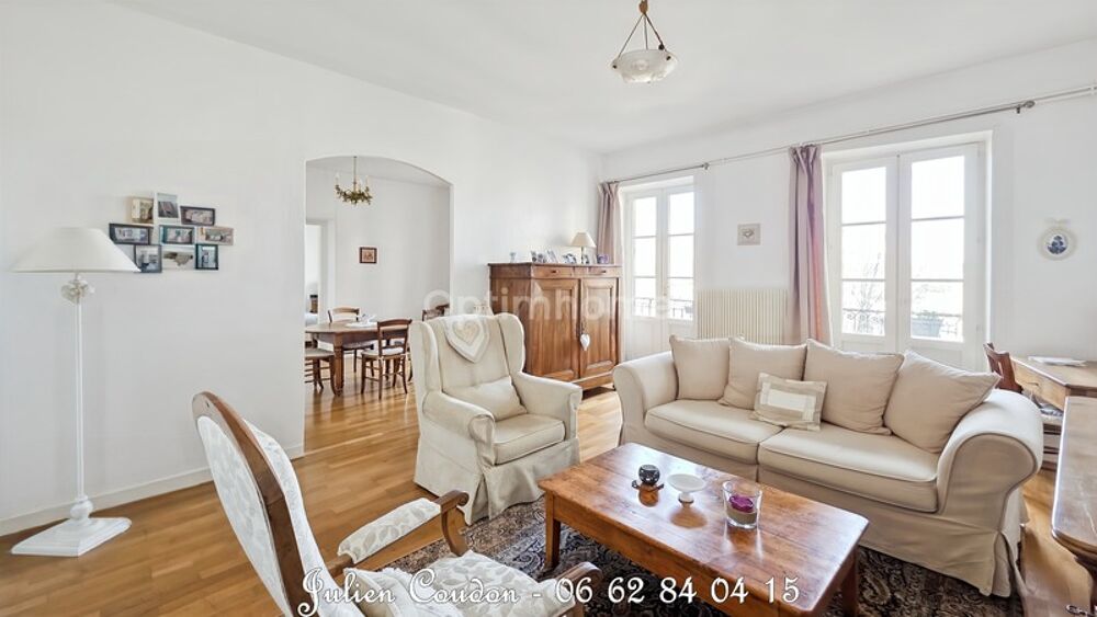 Royat centre thermal  138 m²  3 chambres  Balcon filant  Charme 1890