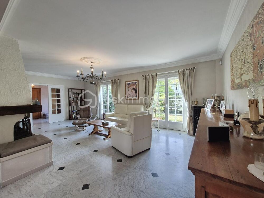 à vendre  Propriété/château Saint-Maur-des-Fossés (94100)