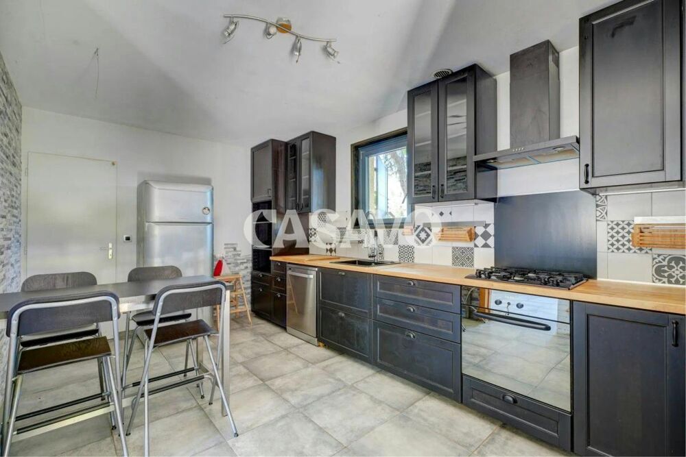 Vente Maison Vente Maison 6 pièces de 170m² - 69720 Saint-Laurent-de-Mure Saint laurent de mure