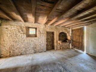  Remise / Grange à vendre 2 pièces 195 m²