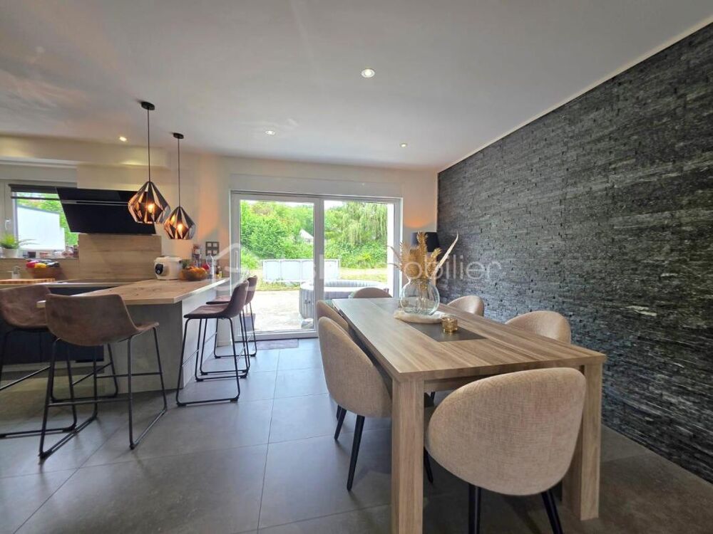 Vente Maison Maison individuelle de 187 m² – 6 chambres – Terrain de 8,89 ares – Sarreguemines Sarreguemines