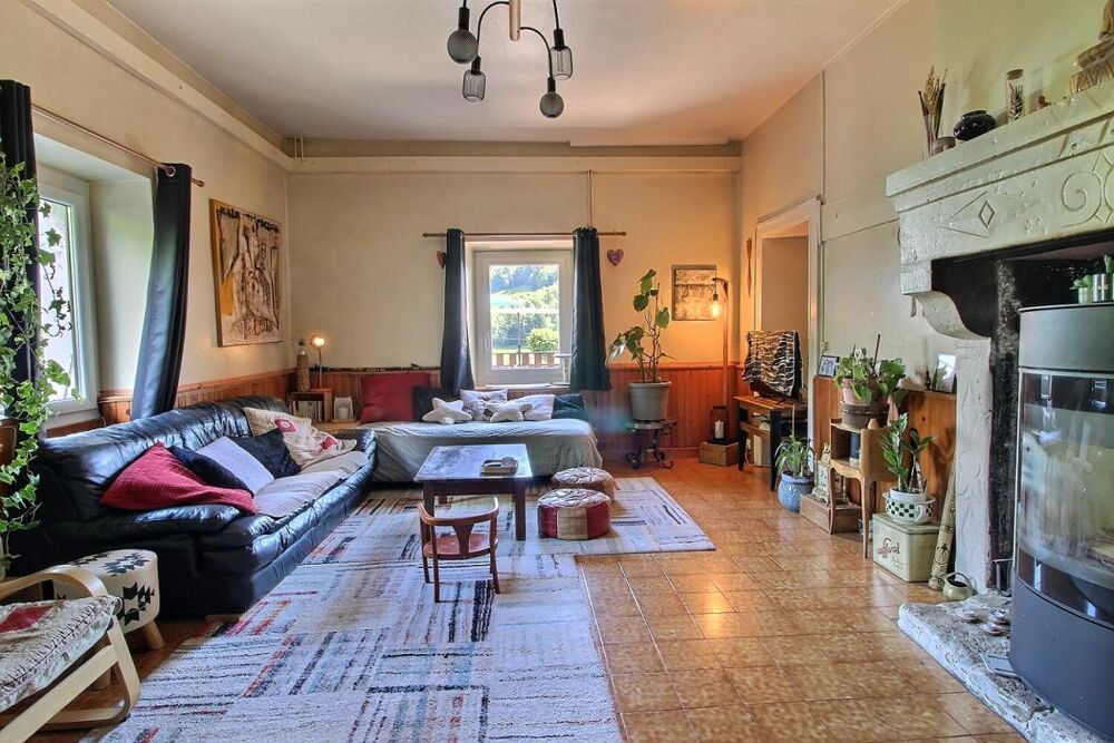 Maison Les Deserts de 301 m² divisée en 3 duplex