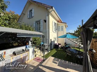 Vente Maison À VENDRE – Maison de caractère T5 de 113 m² avec jardin, terrasse et grand garage à Audincourt (25400) Audincourt