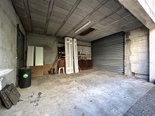  Immeuble  vendre 9 pices 210 m