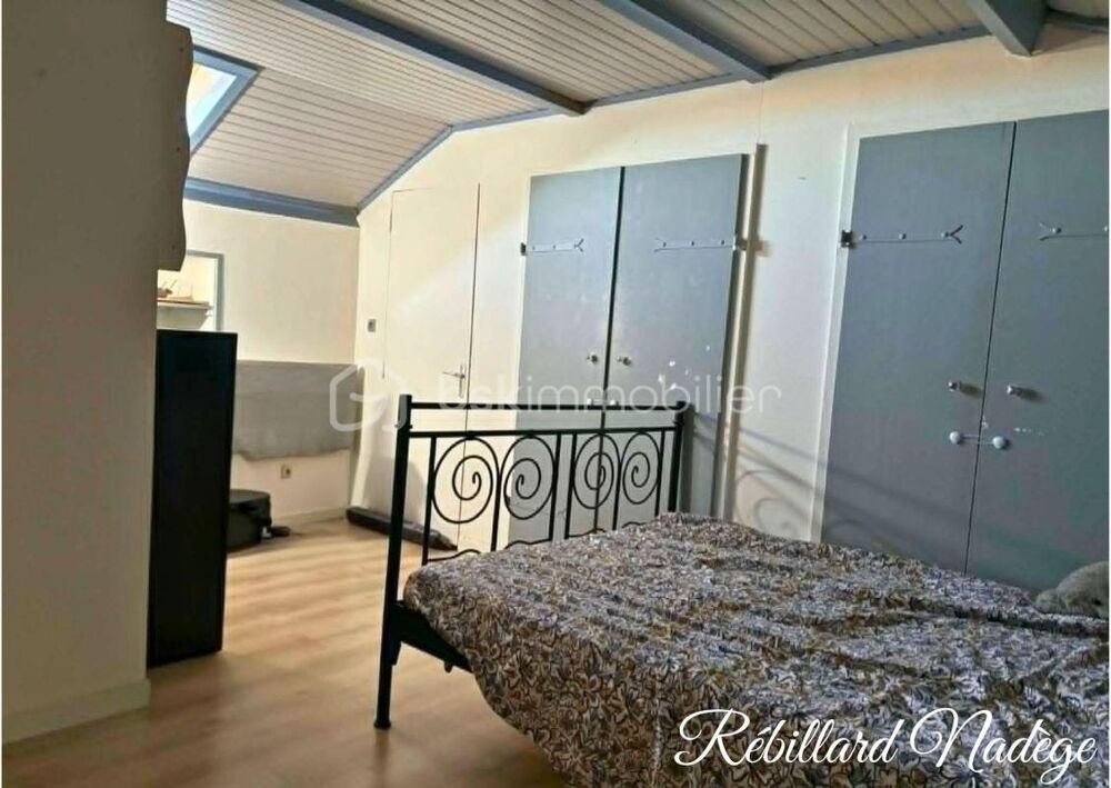** Maison familiale avec jardin clos et garage et de beaux volumes à personnaliser! **