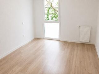  Appartement à louer 2 pièces 42 m²