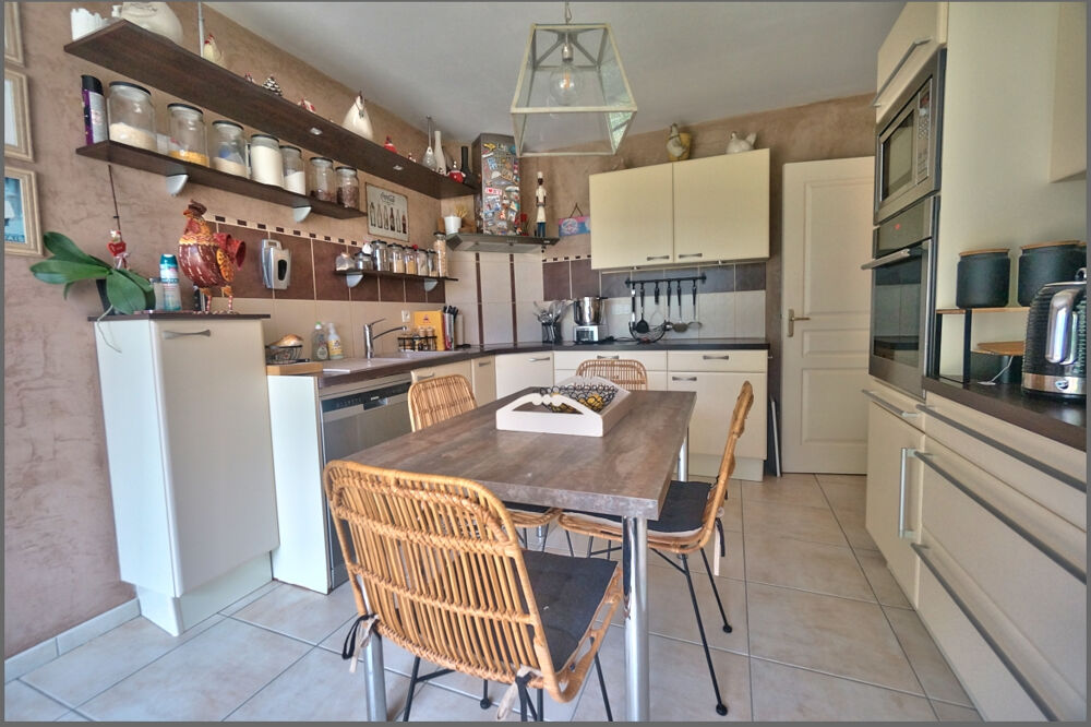 Vente Maison St André des Eaux - Maison d'environ 174 m² - 6 pièces, 2 salles d'eau et 1 salle de bains Saint andre des eaux