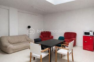  Immeuble � vendre 10 pi�ces 247 m�