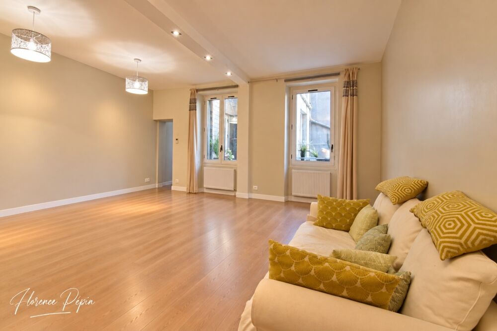 Vente Appartement NANTES HYPERCENTRE – QUARTIER CATHÉDRALE – GRAND T2 AU CALME Nantes