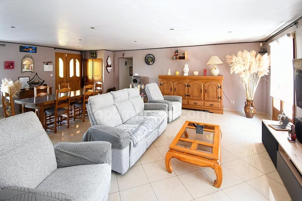 Vente Maison MAISON PLAIN PIED 129M2 - 3 CHAMBRES - 2 GARAGES - TERRAIN 10 ARES 45 - 2 TERRASSES Pierrepont
