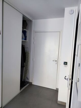  Appartement à louer 2 pièces 42 m²