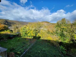  Immeuble � vendre 10 pi�ces 333 m�