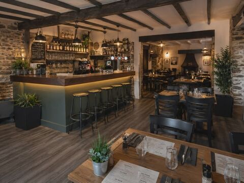  Fonds de commerce - BAR - RESTAURANT-  LICENCE IV – EMPLACEMENT N°1++ AU CŒUR D'UN DES PLUS BEAUX VILLAGES DE FRANCE 