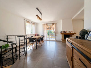 Villa à vendre 5 pièces 140 m²