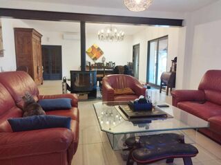  Maison � vendre 9 pi�ces 303 m�