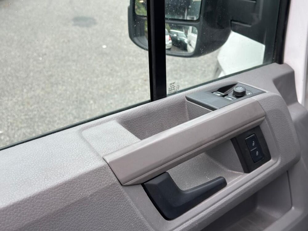 Crafter CHASSIS CABINE CSC PROPULSION (RJ) 35 2.0 TDI 177CH BUSINESS 2018 occasion 78240 Chambourcy